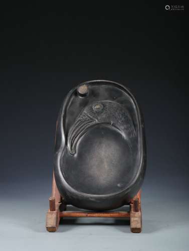 A　Natural　Goose－shaped Inkstone