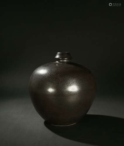 Cizhou Kiln ·Dark Glazed Spherical Mei Vase