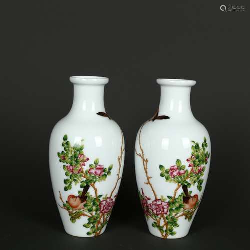 Qianlong Period of Chinese Qing Dynasty  Famille Rose Flower...