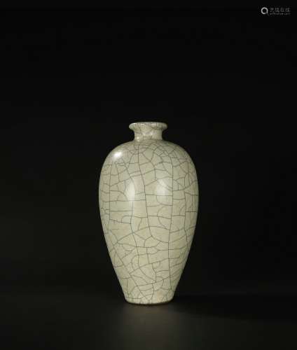 A Mei Vase from  Ge Kiln