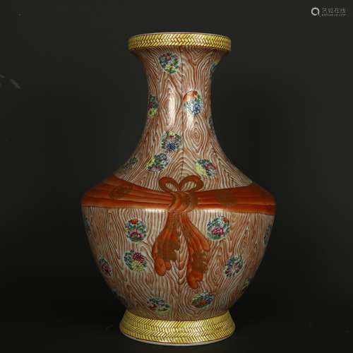 Qianlong Period of Chinese Qing Dynasty  Famille Rose FLower...