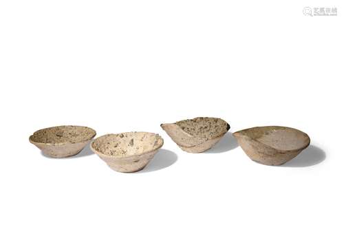 A SET OF FOUR JAPANESE BOWLS