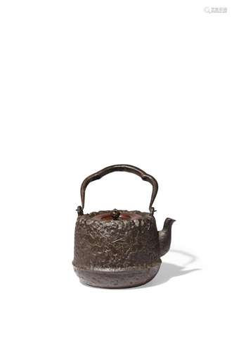 A JAPANESE INLAID CAST-IRON TEA KETTLE AND COVER (TETSUBIN)