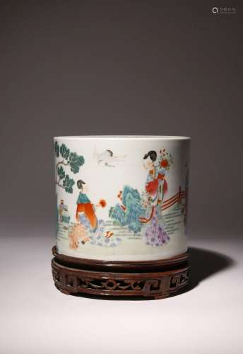A LARGE CHINESE FAMILLE ROSE BRUSHPOT, BITONG