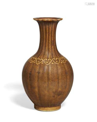 A small Chinese porcelain monochrome brown-glazed vase, 18th...