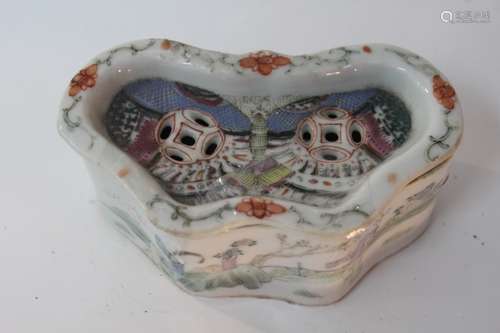 Chinese Famille Rose Porcelain Cricket Cage