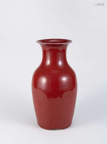 清 紅釉花瓶