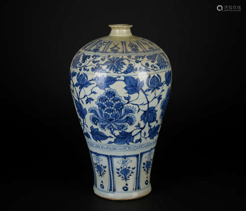 A blue and white 'floral' Meiping