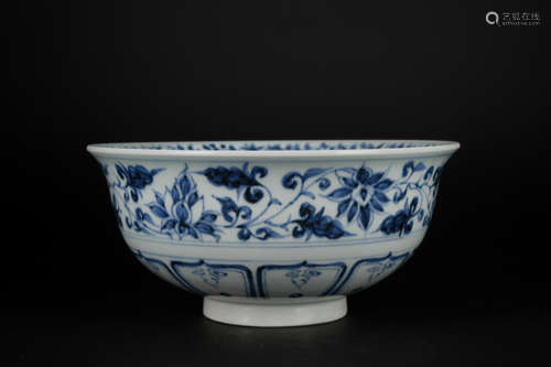 A blue and white 'floral' bowl