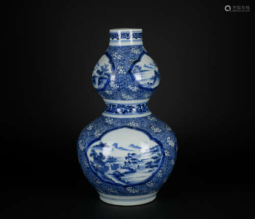 A blue and white 'landscape' gourd-shaped vase