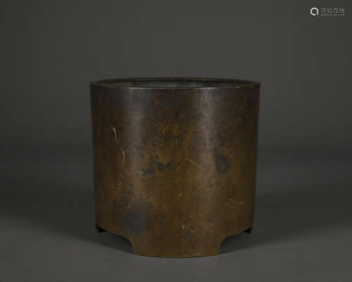 A bronze column censer,Qing dynasty