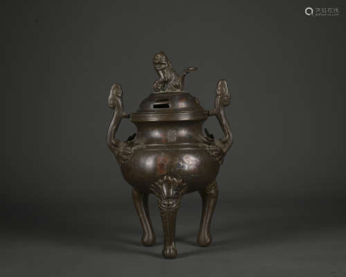 A bronze and silver inlaid 'floral' censer,Qing dynasty