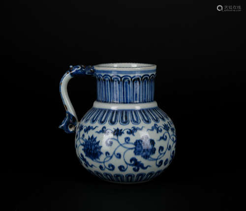 A blue and white 'floral' ewer