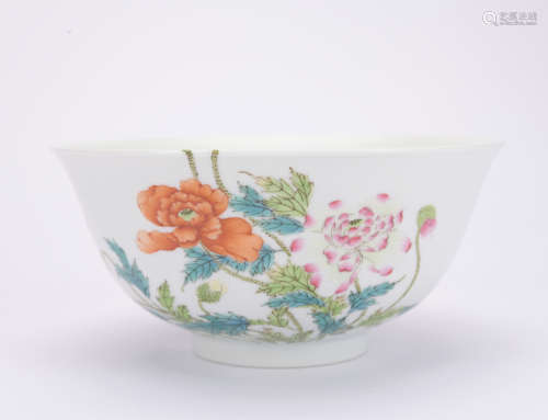 A famille-rose 'floral' bowl