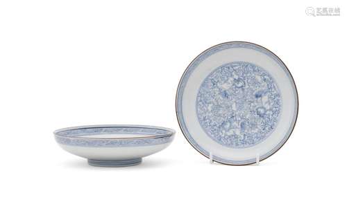 A pair of Chinese blue and white Lion dishes