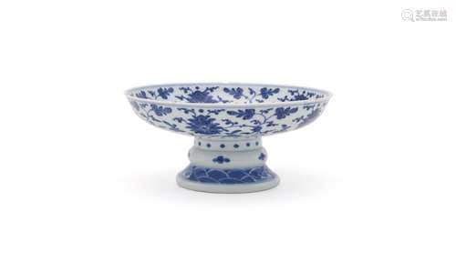 A Chinese blue and white tazza