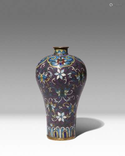 A SMALL CHINESE CLOISONNE ENAMEL 'LOTUS' VASE, MEIPING