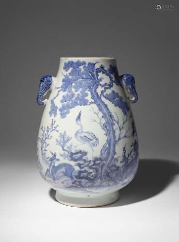 A CHINESE BLUE AND WHITE 'DEER AND CRANE' VASE, HU