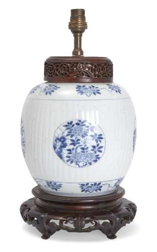 A Chinese porcelain blue and white 'medallion' jar