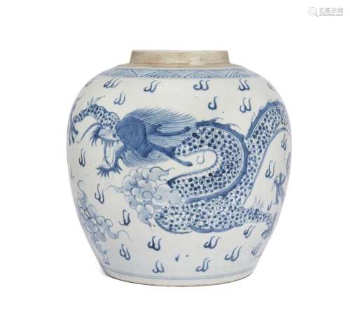 A Chinese porcelain blue and white 'dragon' jar
