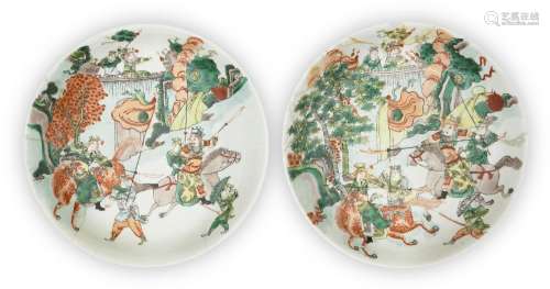 A pair of Chinese porcelain famille verte dishes