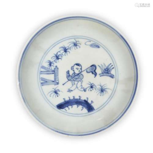 A Chinese porcelain blue and white 'boy' dish