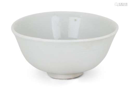 A Chinese porcelain Dehua tea bowl