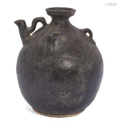 A Chinese pottery black-glazed ewer