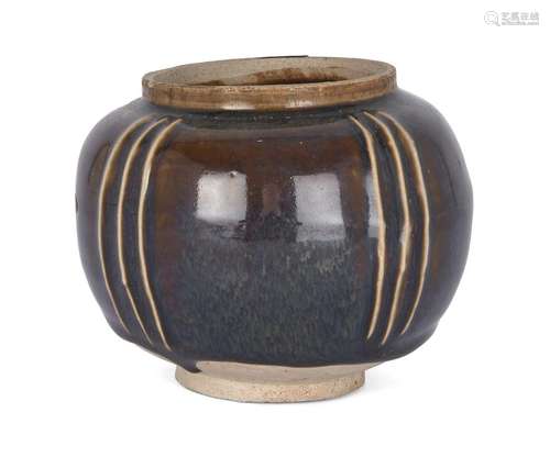 A Chinese Cizhou-type brown-glazed jar