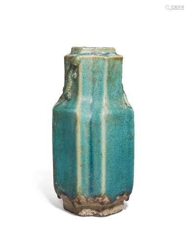 A Chinese pottery monochrome turquoise-glazed 'lizard' vase