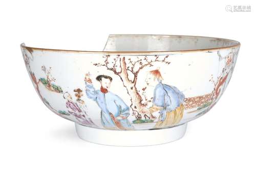 A Chinese Canton export porcelain famille rose bowl