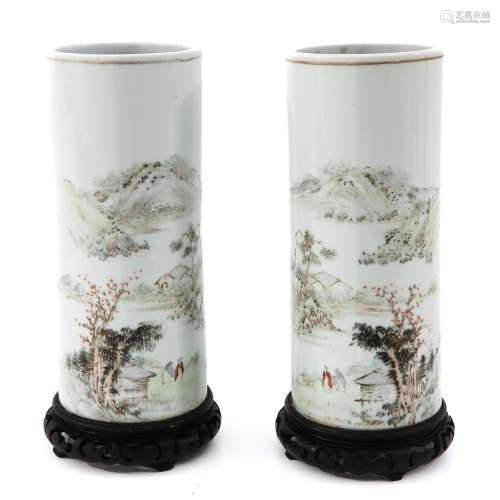 A pair of Qianjiang Cai Decor Vases