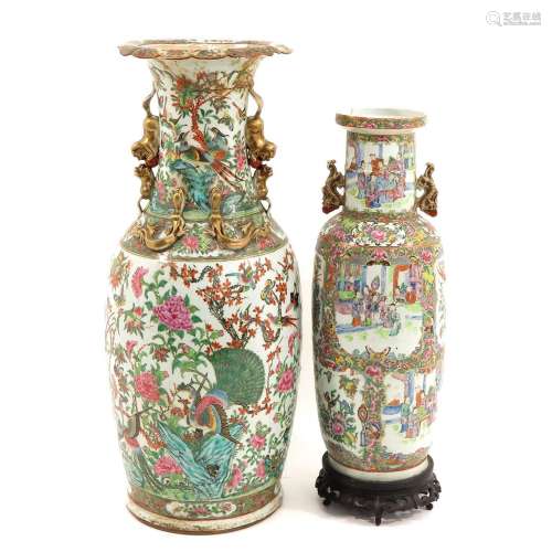 A Lot of 2 Large Cantonese Vases