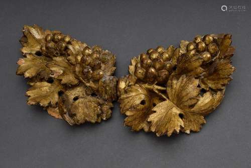 Pair of gilded carvings "Grapes" wood