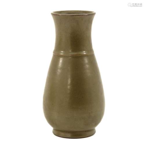 A Tea Dust Decor Vase