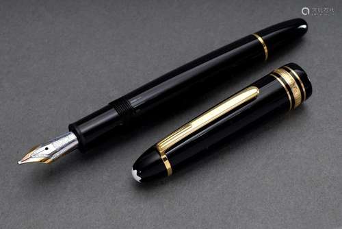 Black Montblanc fountain pen model "Meisterstück" ...