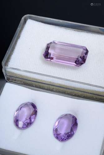 3 Various amethysts in different cuts: rectangular faceted (...