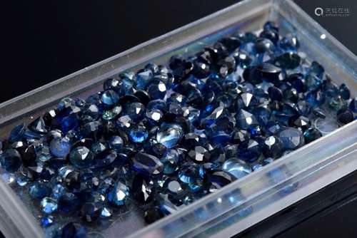 Lot of unset sapphires in different cuts total approx. 29ct