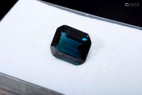 Faceted emerald-cut indigolite approx. 5.85ct