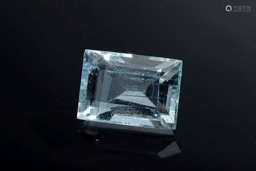 Aquamarine in rectangular staircase cut approx. 3ct