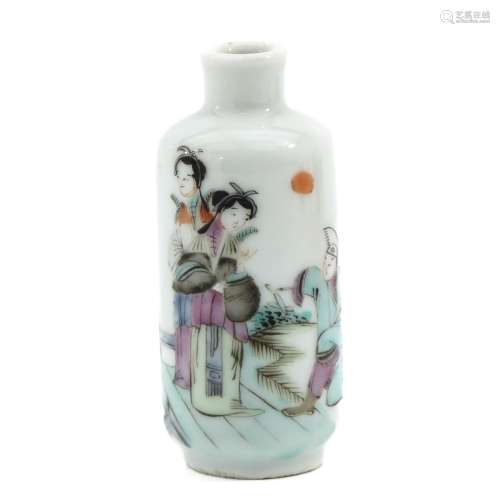 A Famille Rose Snuff Bottle