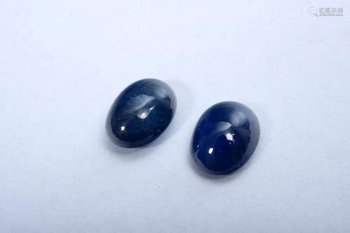 Pair of unset sapphire cabochons together approx. 3.5ct