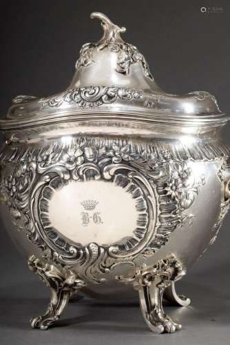 Large stately tureen in neo-rococo style with wavy mouth and...