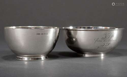 2 Various English foot bowls in plain façon: 1x engraved MM:...