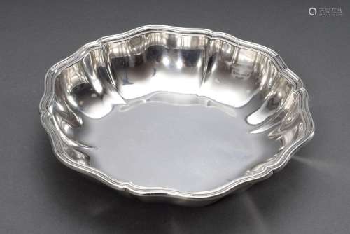 Round "Chippendale" bowl with curved features Wilk...