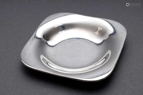 Small angular bowl with rounded corners in simple façon Wilk...