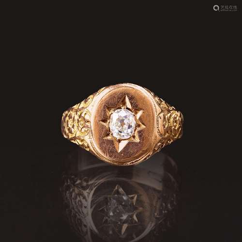 An antique Old Cut Diamond Ring.