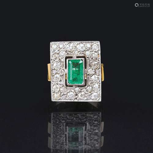 An Art-déco Emerald Ring with Old Cut Diamonds.