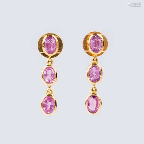 A Pair of Pink Sapphire Earpendants.