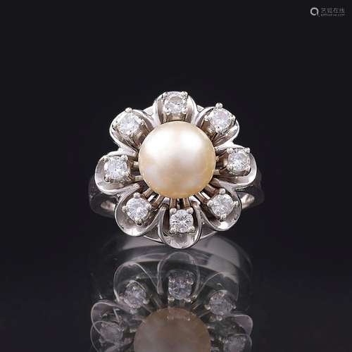 A Pearl Diamond Ring.